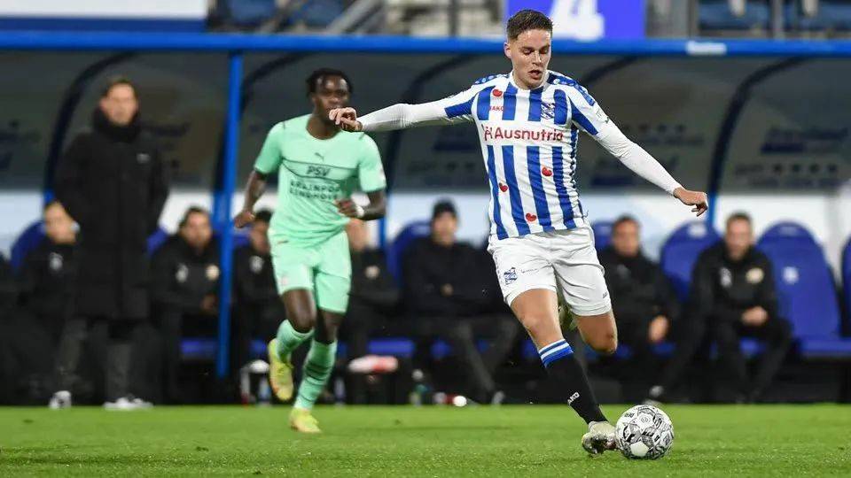 而低点散牌 而低点散牌